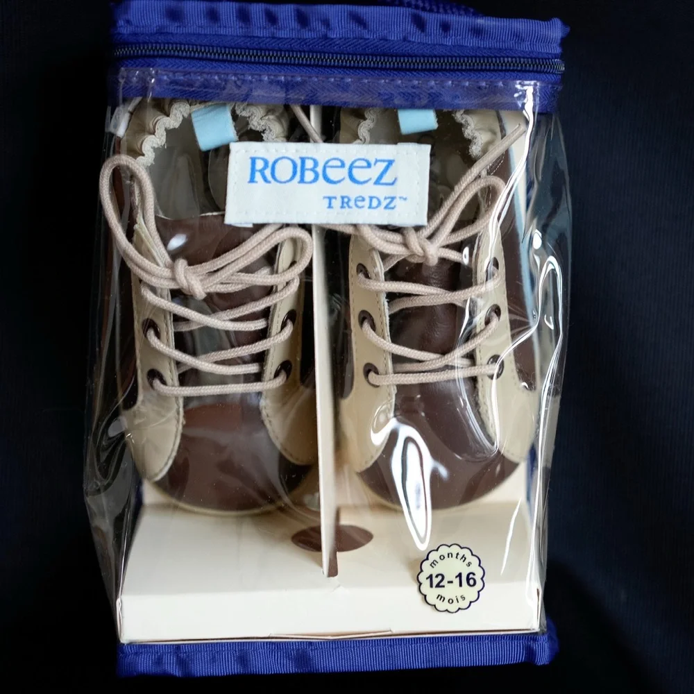NWT NIP  12-16M Baby BOYS  brown SHOES Lace-up leather Robeez Tredz (EVAN) (Q1)